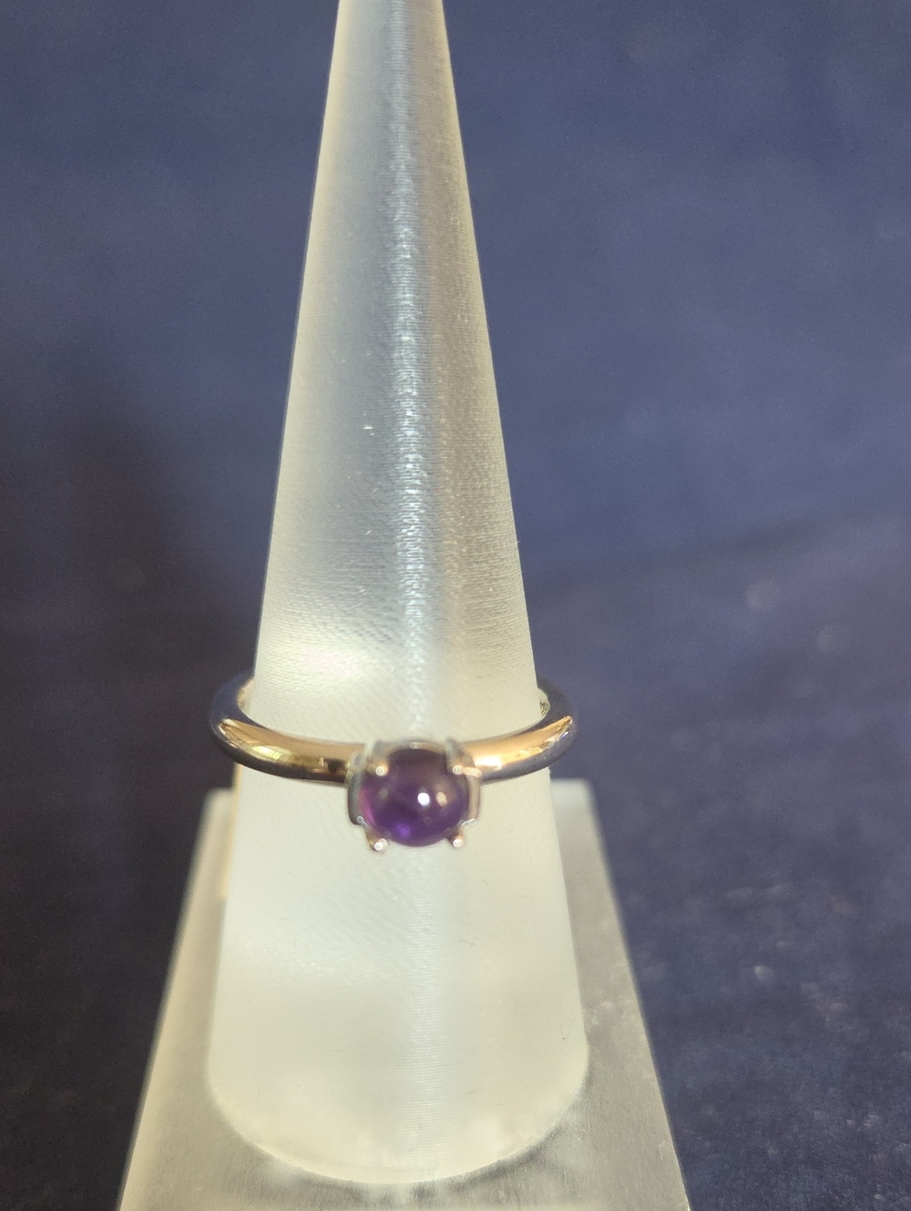 Sterling Silver Amethyst Solitaire Ring - Purple